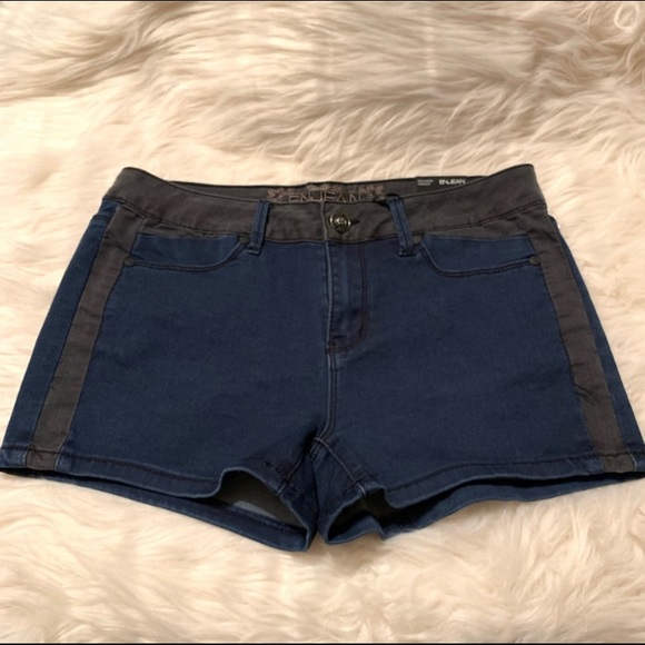 NWT ENJEAN Denim Fit Mid rise Short Shorts Size L - Picture 2 of 8